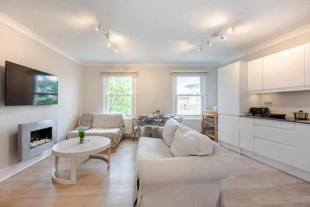 Cosy 2 Bed In Kensington Olympia Apartment London Exterior photo